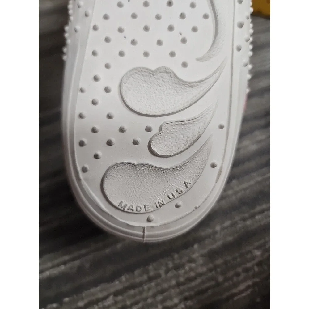 Balloons Pink & Blue‎ Water Shoes Size 7. New In Box.